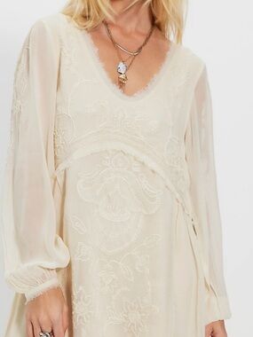 Free day Boho Embroidered V-Neck white Maxi Dress
